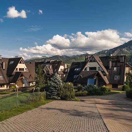 Montes Szymoszkowa Apartamento *